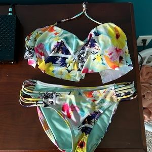 women bathing suit